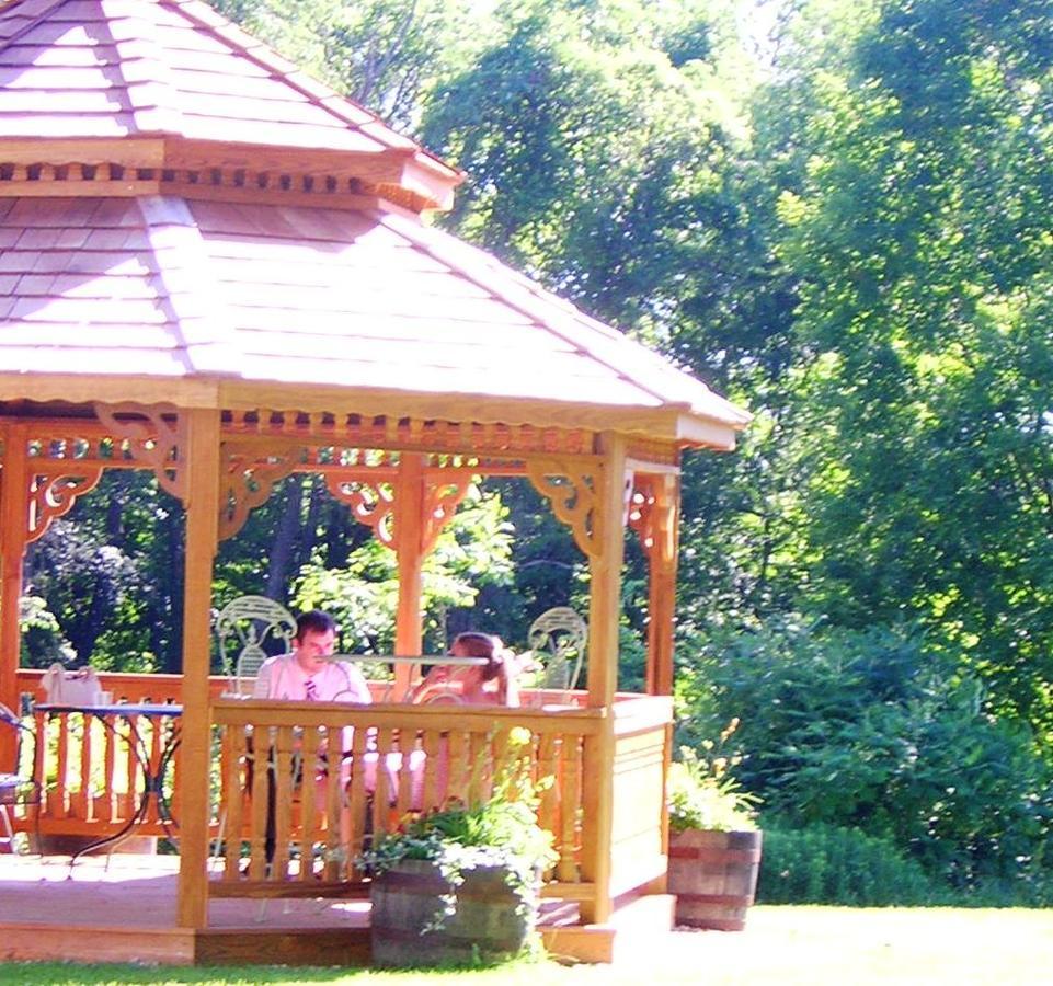 Centennial House Bed And Breakfast Northfield 외부 사진