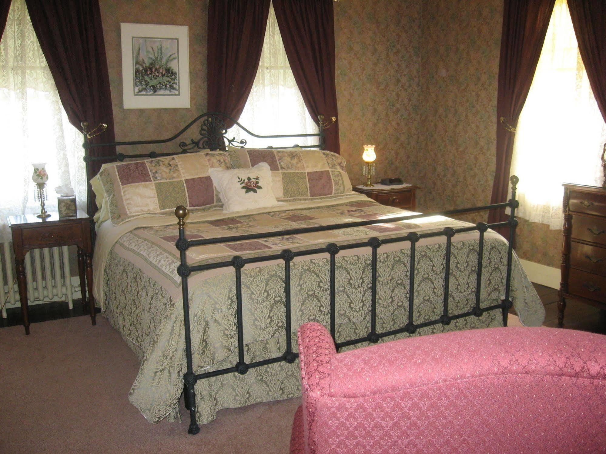 Centennial House Bed And Breakfast Northfield 외부 사진