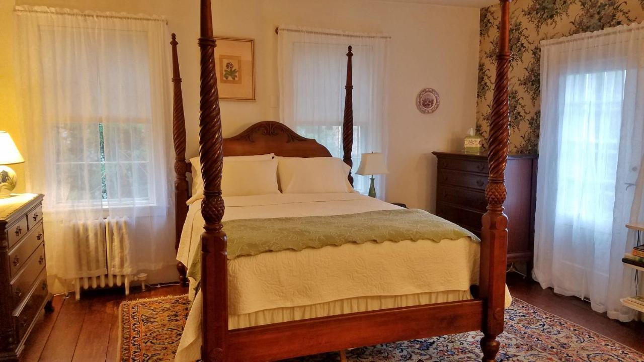 Centennial House Bed And Breakfast Northfield 외부 사진