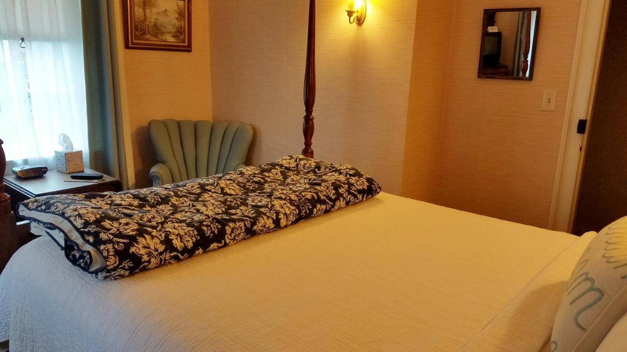 Centennial House Bed And Breakfast Northfield 외부 사진