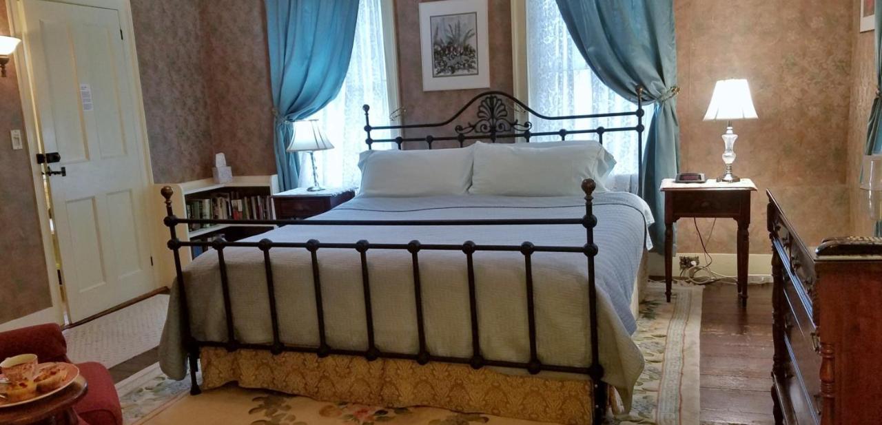 Centennial House Bed And Breakfast Northfield 외부 사진