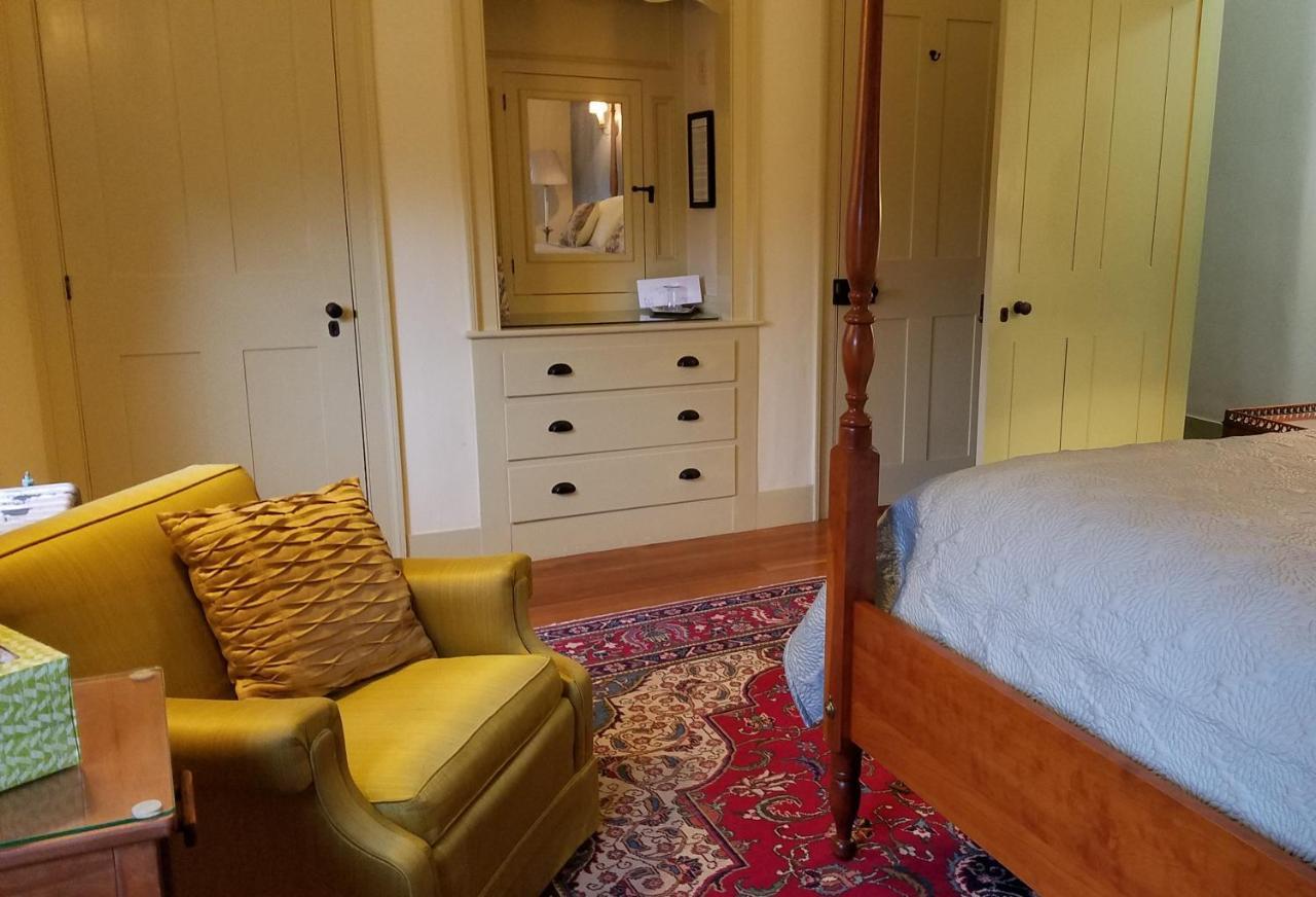 Centennial House Bed And Breakfast Northfield 외부 사진