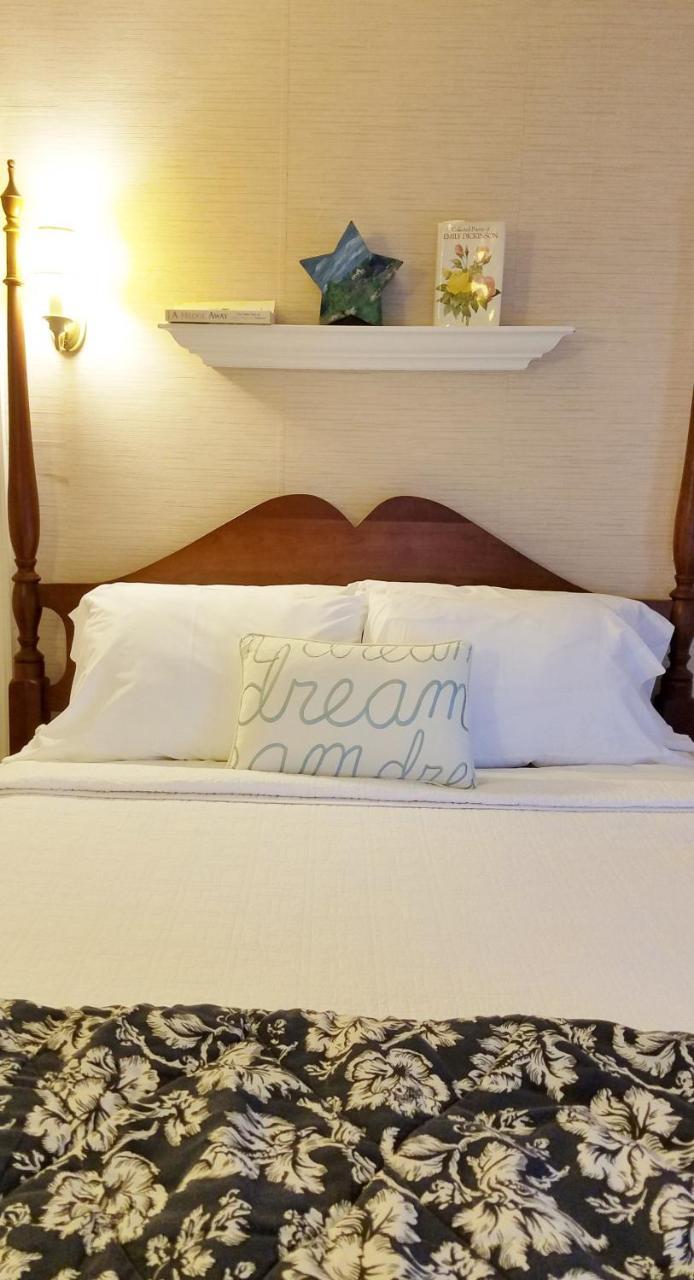 Centennial House Bed And Breakfast Northfield 외부 사진